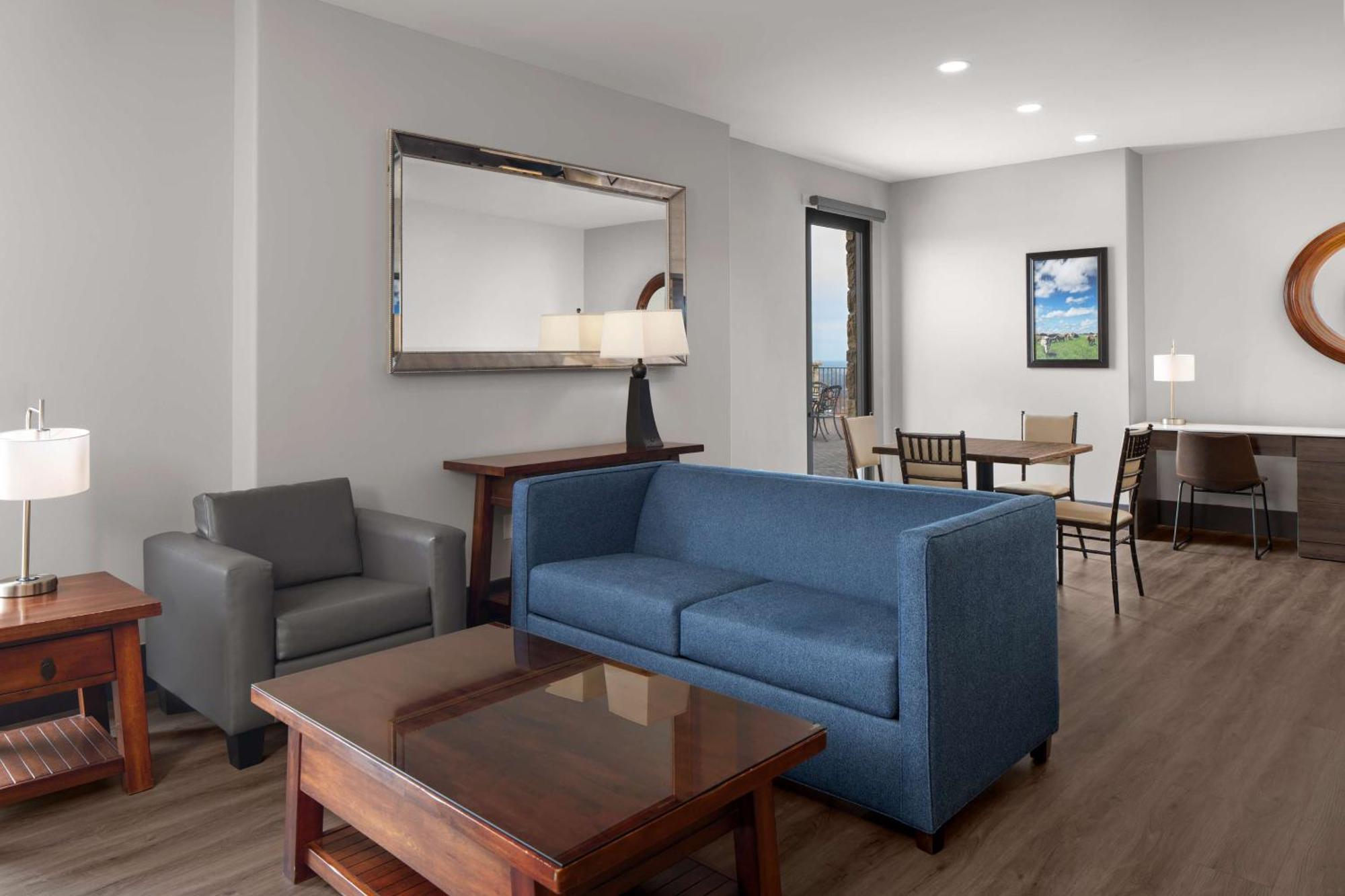 The Oread Lawrence, Tapestry Collection By Hilton Lawrence