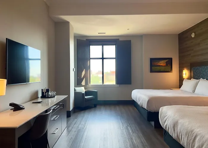 The Oread Lawrence, Tapestry Collection By Hilton