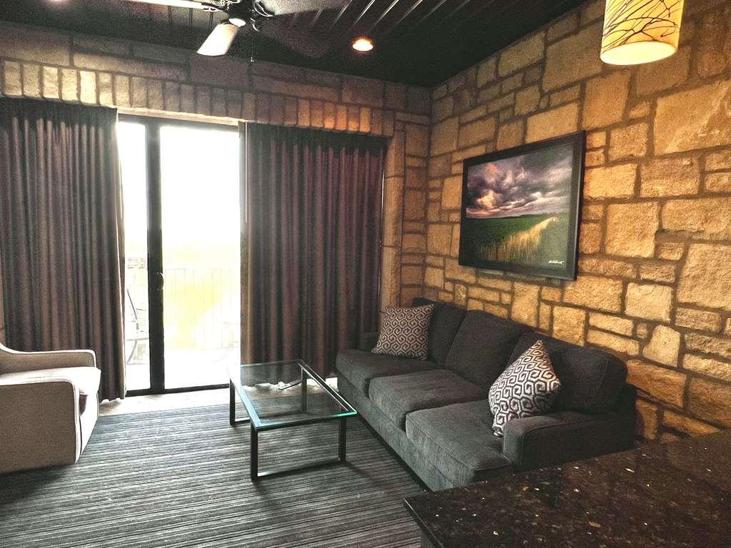 The Oread Lawrence, Tapestry Collection By Hilton 4*