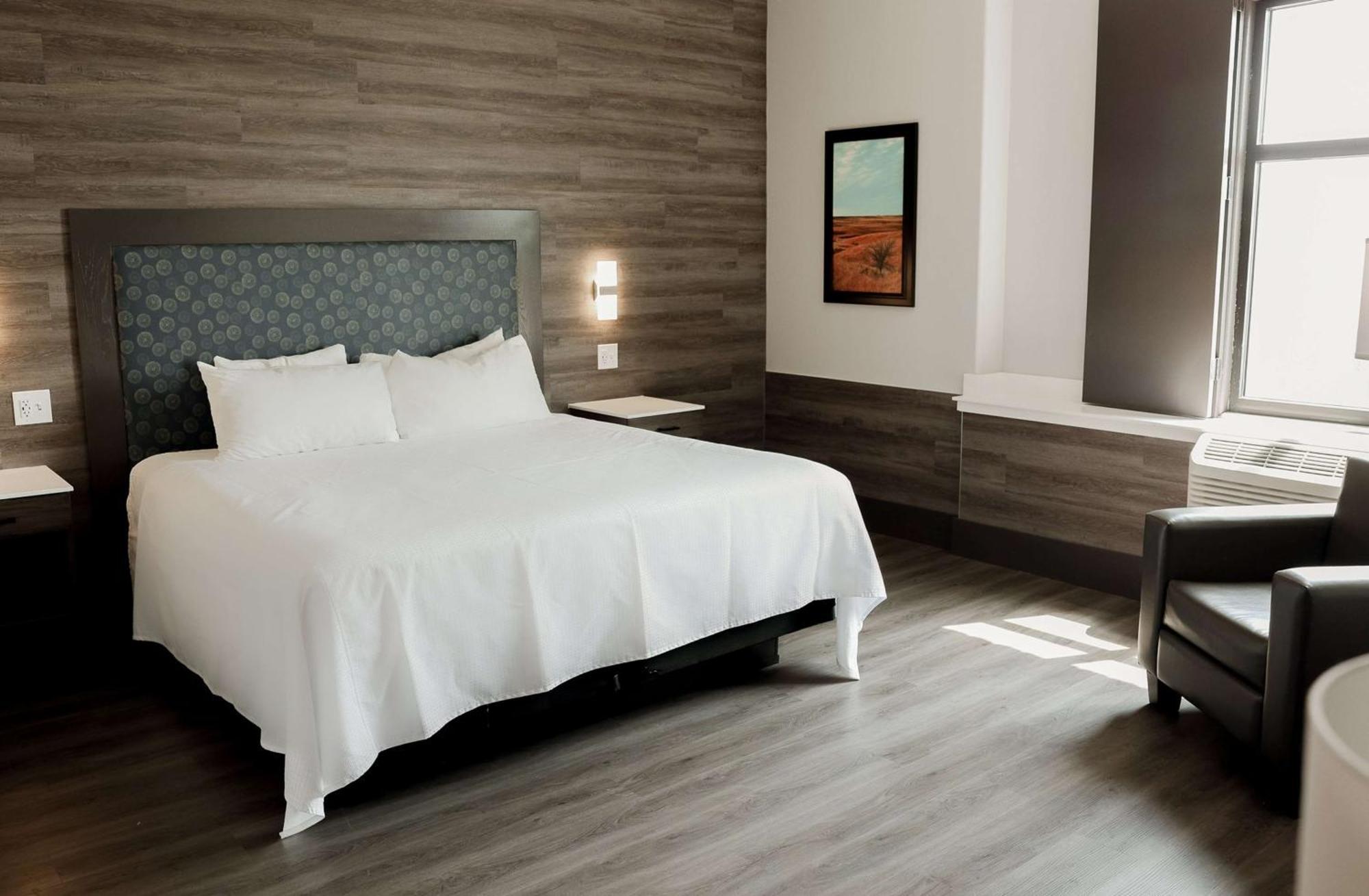 The Oread Lawrence, Tapestry Collection By Hilton Lawrence