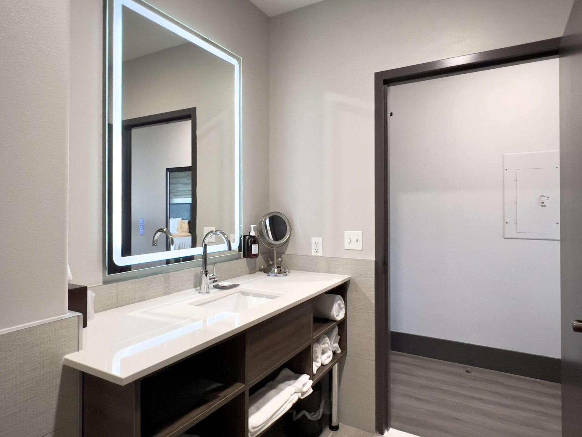 The Oread Lawrence, Tapestry Collection By Hilton 4* Lawrence